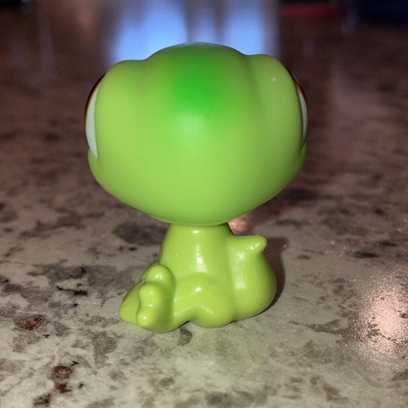 Littlest Pet Shop McDonald’s Salamander #164 - Picture 3 of 3